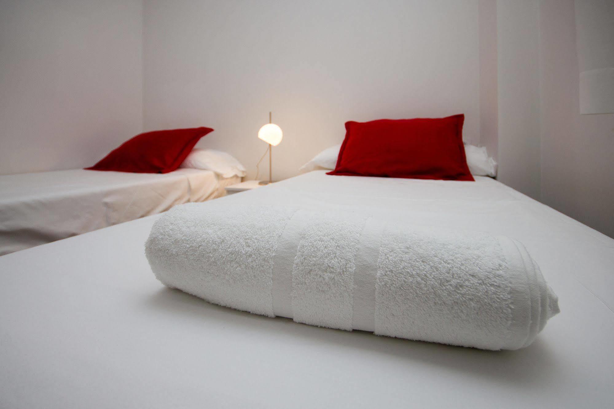 ולנסיה Oyo Style Apartments Puerto מראה חיצוני תמונה