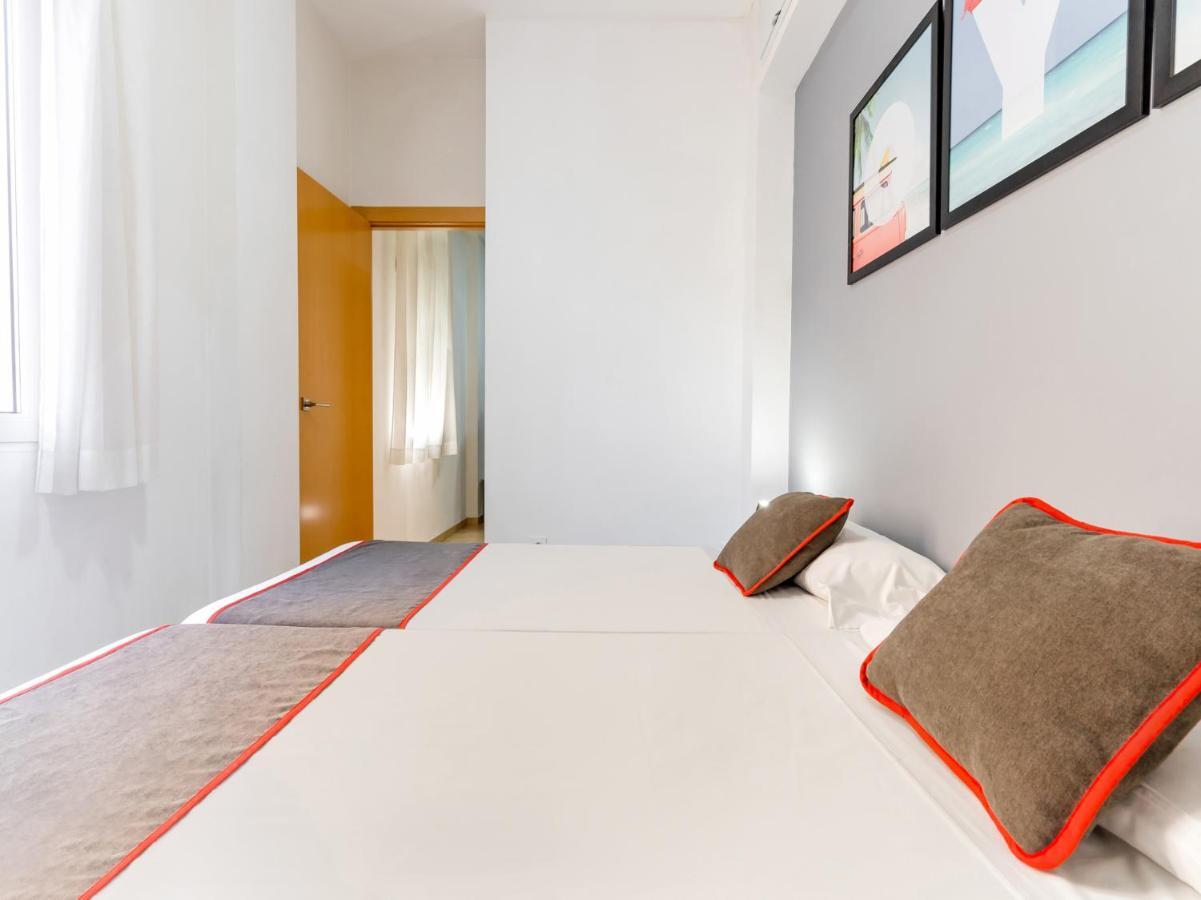 ולנסיה Oyo Style Apartments Puerto מראה חיצוני תמונה