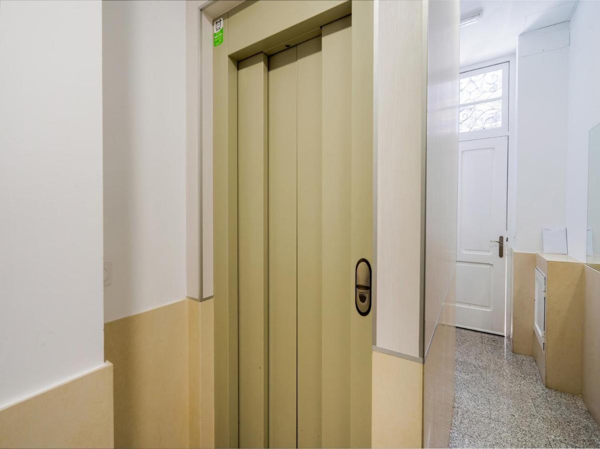 ולנסיה Oyo Style Apartments Puerto מראה חיצוני תמונה